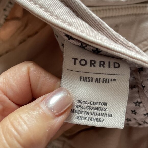 Torrid Military Crop Pant Women's 18 Taupe Pale Pink Twill Ankle Cargo Stretch - Picture 6 of 10